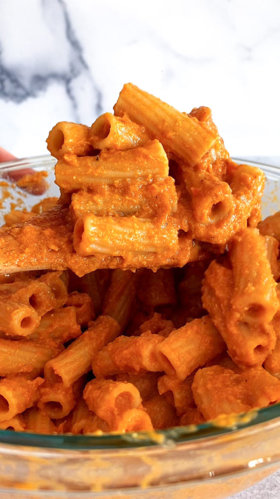 A scoop of the tofu pasta recipe