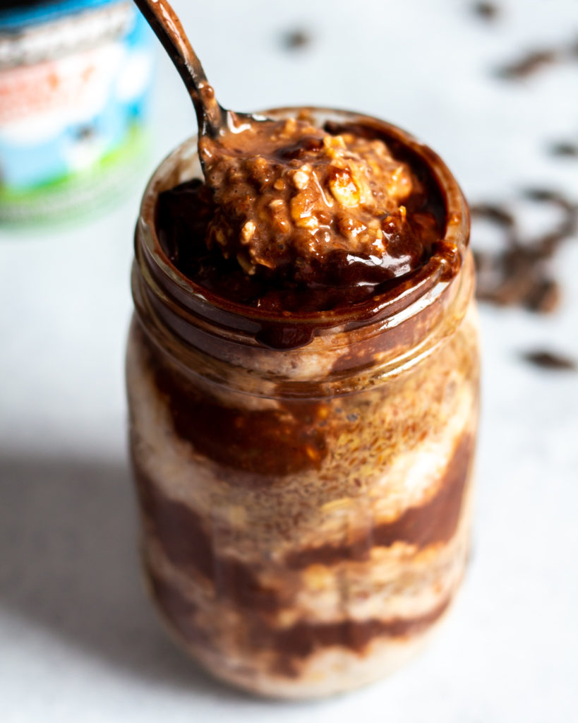 Ben & Jerry's Milk & Cookies healthy overnight oats recipe by Justine Snacks