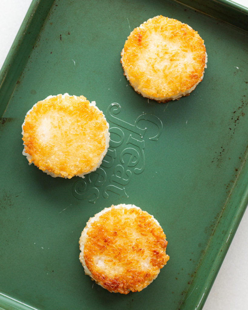 Crispy rice disks, finished