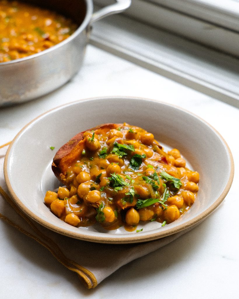 Creamy Chili Chickpeas